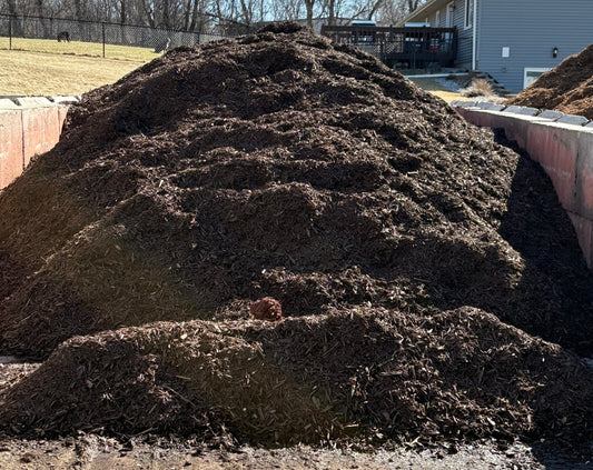 Dark Brown Premium Mulch